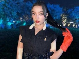 中国大陆女rapper18岁欢迎您，火辣身材，魅力嗓音，带给你不一样的音乐体验