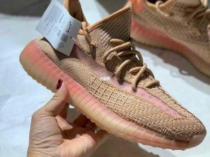 yeezy 亚洲限定和美洲限定，独特设计，珍稀材质，只打造