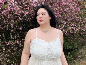 大码女性必备：时尚舒适的 BBWBBWBBWBBW 服装